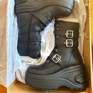 STEVE MADDEN size 8 MYKENNA Black Leather Platform Boot